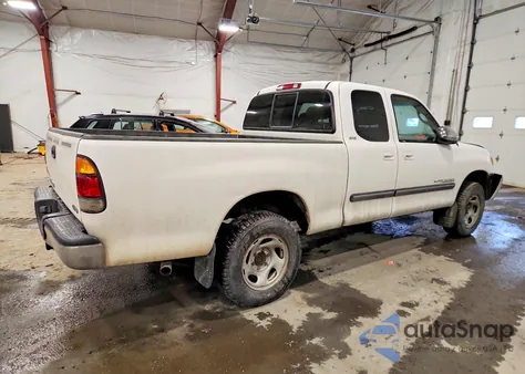 2003 Toyota Tundra Access Cab Sr5 z USA, uszkodzony, nr VIN 5TBBN44153S367992